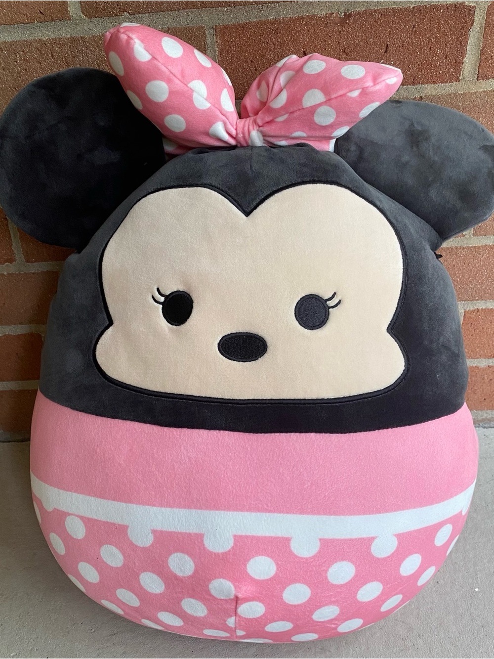 Disney Minnie Mouse Pink and Black Polka Dot Original Squishmallow